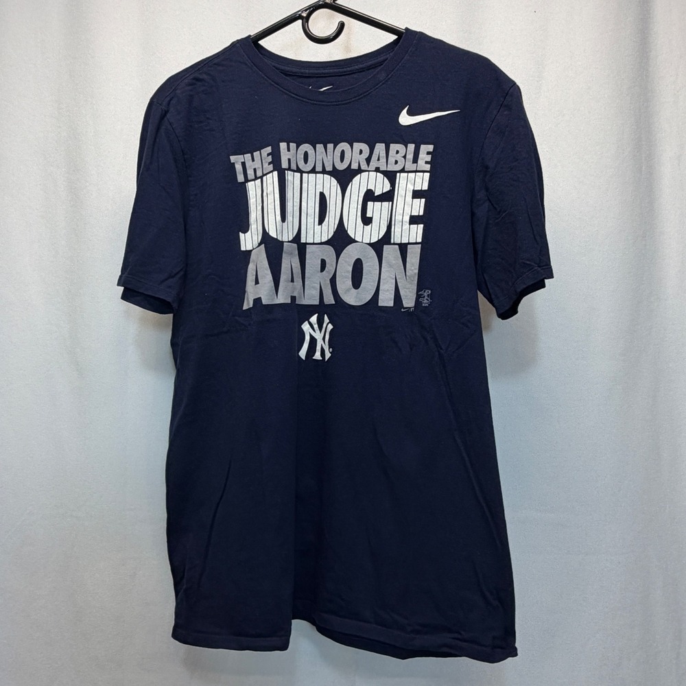 New York Yankees Aaron Judge Nike T-Shirt Men Large Navy Blue Graphic Tee